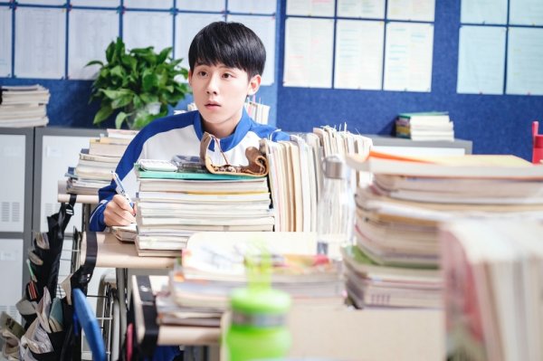 高忆配资 青少年心理专家陈瑜：如果我是被访学生，我也可能会厌学