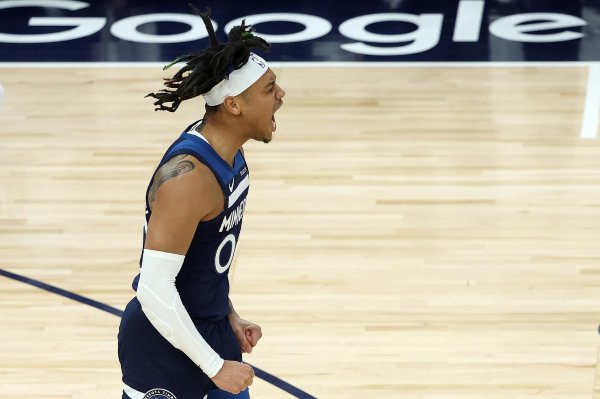 溢诚优配 里德：小香农表现不可思议 我和他有过同样处境他始终做好了准备